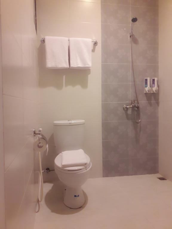 Melody Guest House Чилегон Экстерьер фото